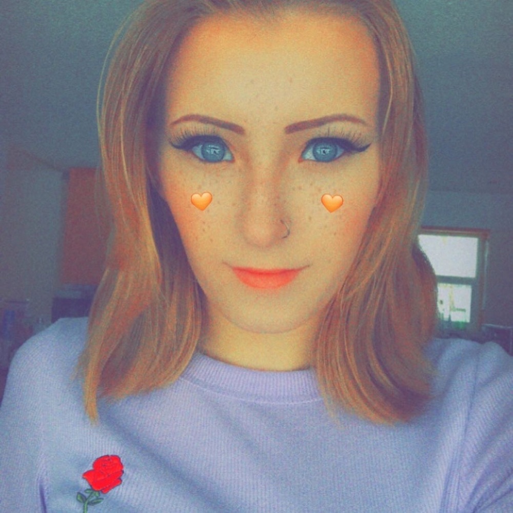 Meet your Posher, Tia